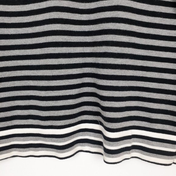 Striped Cardigan Sweater. Black Gray White. Preppygrunge Adams Family Joli aQuoi - Picture 7 of 8